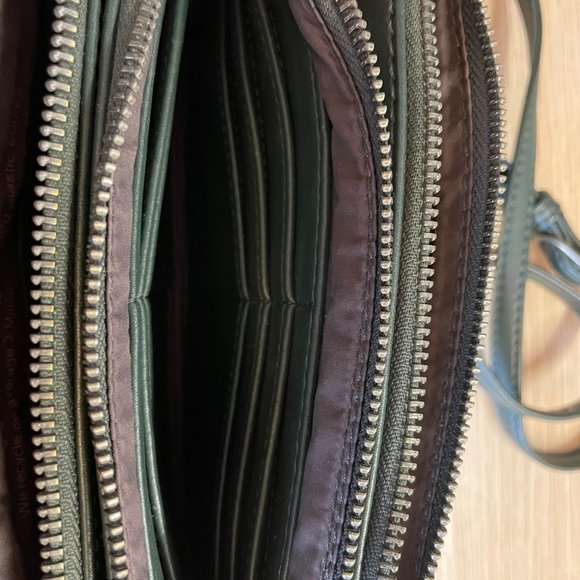 Matt & Nat - Triplet Vegan Crossbody Bag - Picture 4 of 6